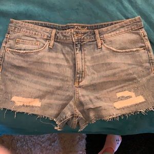 NWOT Size 16 Universal thread